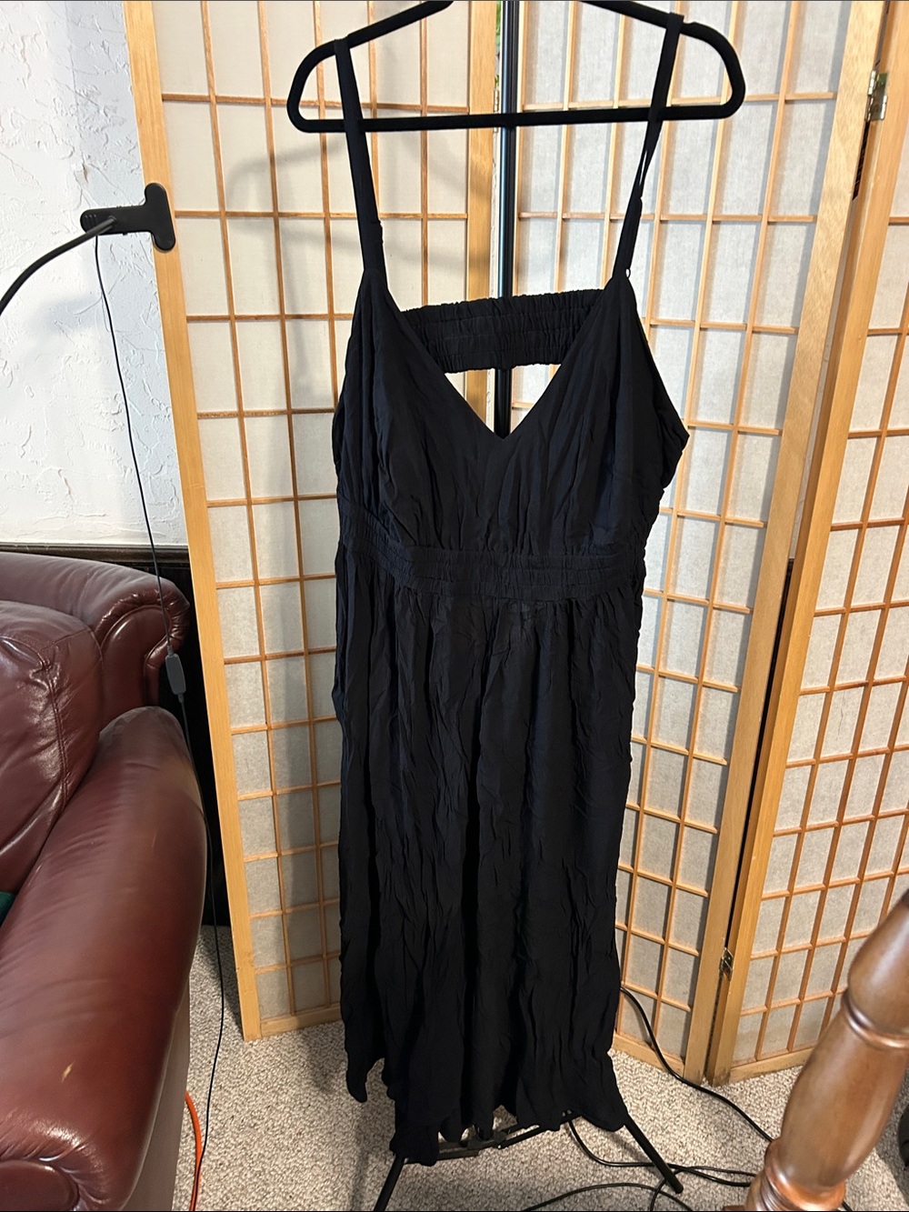 Old Navy Black Sleeveless Maxi Dress with V-Neck
